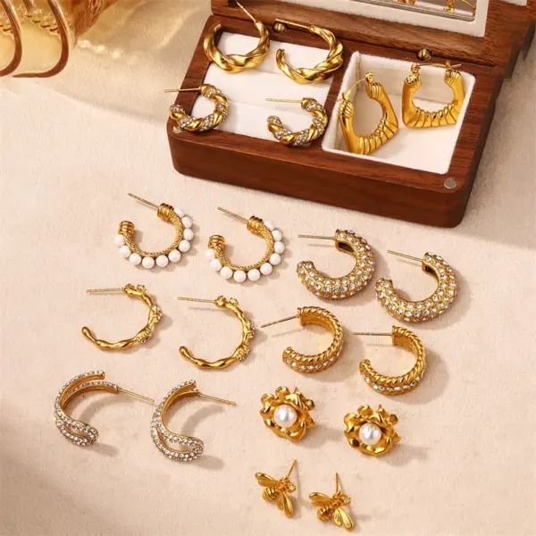 Wholesale Real Gold Plated C Shape Flower 304 Stainless Steel IG Style Simple Style Waterproof Non Tarnish Earrings Ear Studs