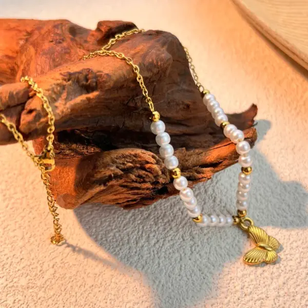 Wholesale PVD Coated Real Gold Plated 18K Gold Sun Star Butterfly 304 Stainless Steel Elegant Waterproof Non Tarnish 304 Stainless Steel Pendant Necklace