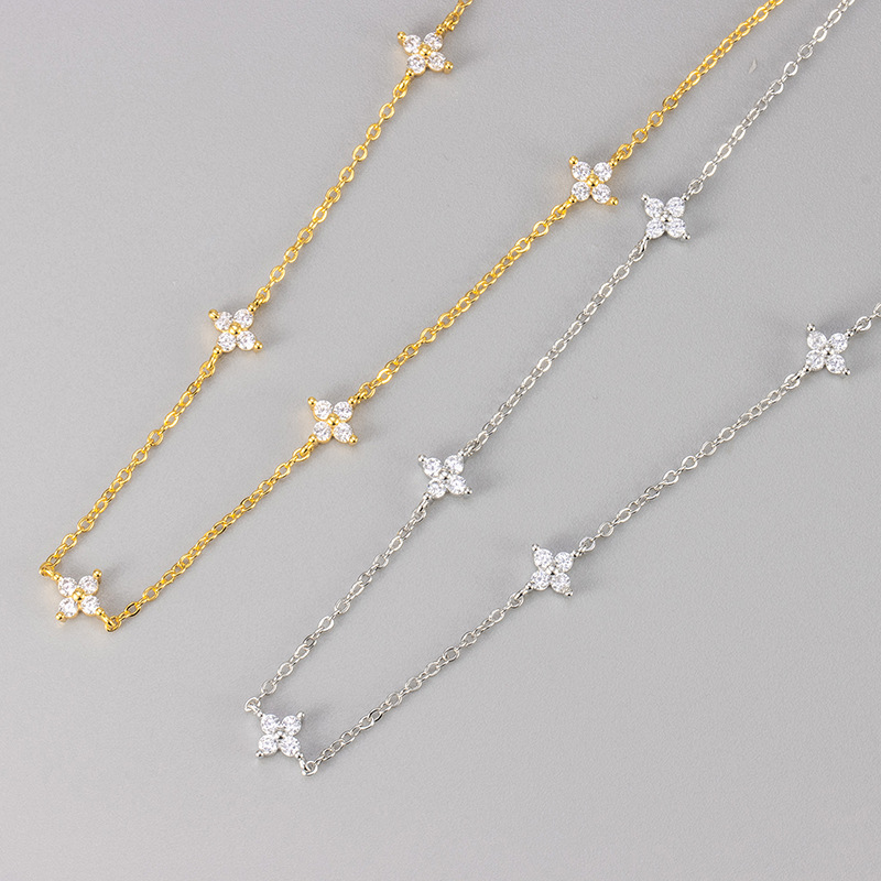 Wholesale Four-leaf Clover Gypsophila Necklace European and American Foreign Trade Hot-selling AliExpress Explosive Temperament Daily Commute All-matc