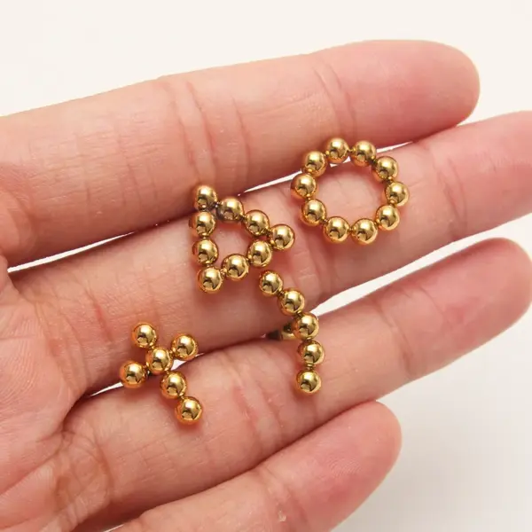 1 Pair Basic Simple Style Triangle Plating 304 Stainless Steel 18K Gold Plated Gold Plated Ear Studs