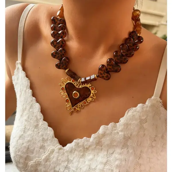 Wholesale 1 Piece Fashion Retro Stainless Steel Big Heart Resin Ball Bead 18K Gold Waterproof Non-Fading Women's Melad Style Autumn Winter Necklace