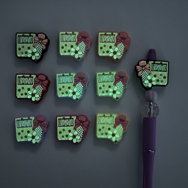 Wholesale New cross-border epoxy resin cartoon learning series light-up DIY loose beads food-grade silicone nipple chain beaded pen