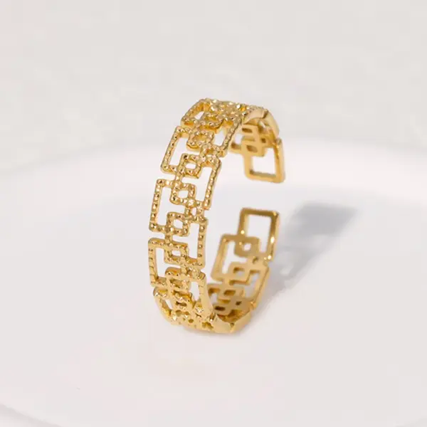 Wholesale PVD Coated Real Gold Plated 18K Gold Geometric 304 Stainless Steel Vintage Style Classic Style Waterproof Non Tarnish Rings