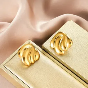 E1386-A (Gold Stud Earrings Pairs)
