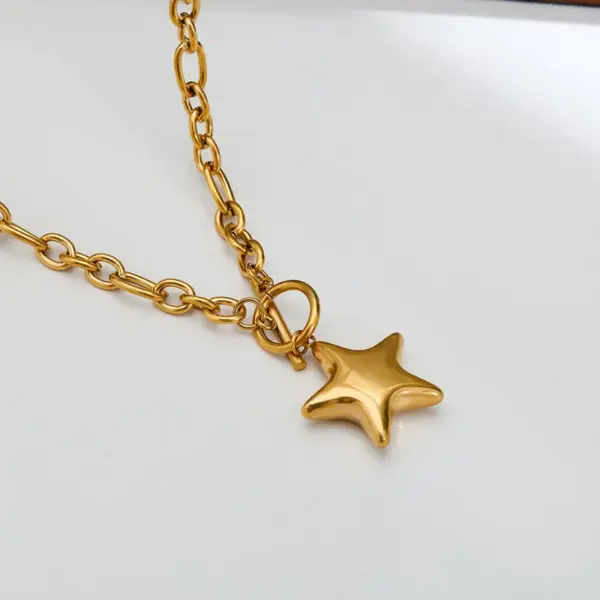 Wholesale Luxury Stainless Steel Star Necklace Women's High-End Accessory Trendy Minimalist Jewelry Casual Vacancy Gold Plated Lobster Clasp Cuban Chain