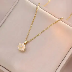X1610 Opal Rotating Necklace