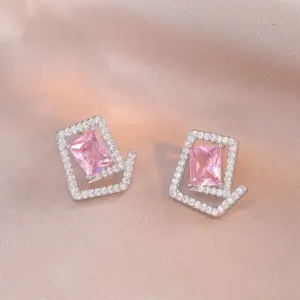E1121 Pink Earrings