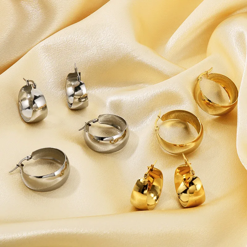 Wholesale PVD Coated 18K Gold Plated Geometric Stainless Steel Simple Style Waterproof Non Tarnish Earrings