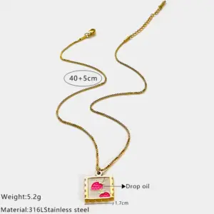 Strawberry / One Size