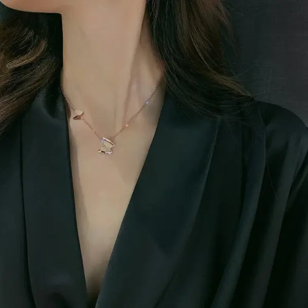 Wholesale PVD Coated Real Gold Plated 18K Gold Rose Gold Plated Butterfly 304 Stainless Steel Sweet Waterproof Non Tarnish 304 Stainless Steel Pendant Necklace
