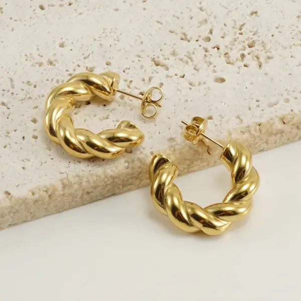 Wholesale Fashion Twist Titanium Steel Plating Ear Studs 1 Pair