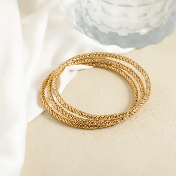 Wholesale Punk Simple Style Round 304 Stainless Steel Plain Bracelet In Bulk