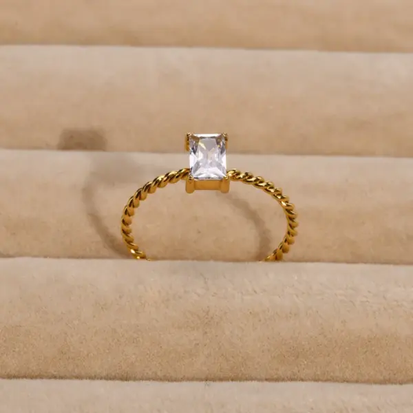 Wholesale PVD Coated Real Gold Plated 18K Gold Rectangle 304 Stainless Steel Simple Style Waterproof Non Tarnish Rings