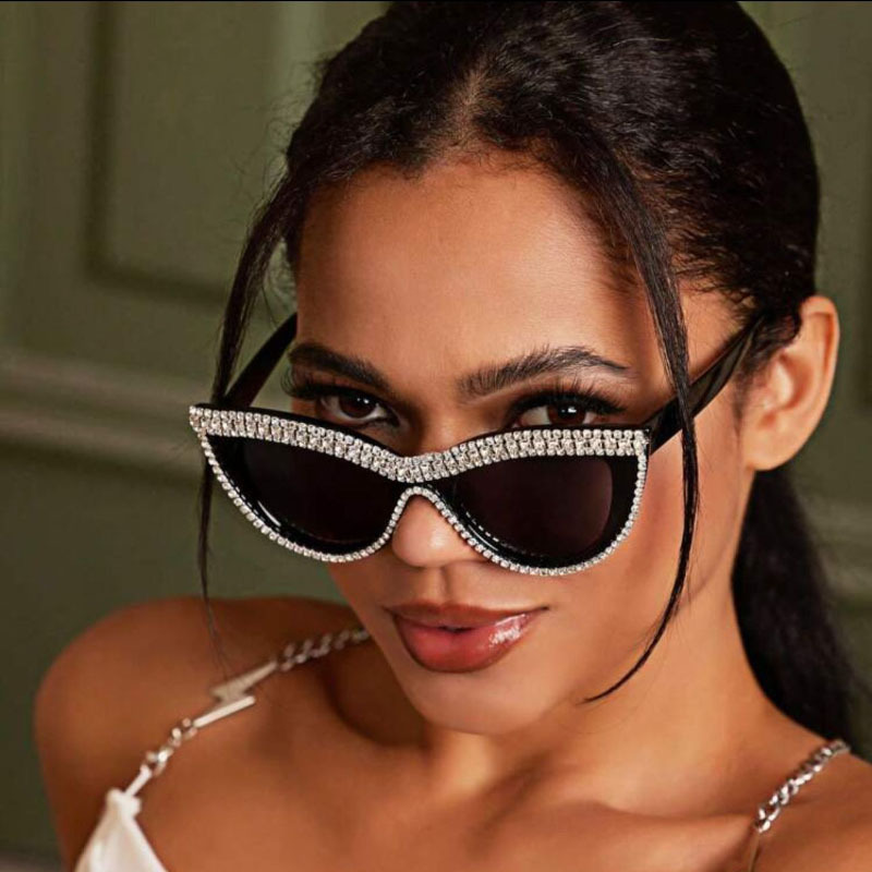 Wholesale Trendy retro street punk cross-border European and American sunshade sunglasses women's personalized diamond sunglasses hot-selling ins