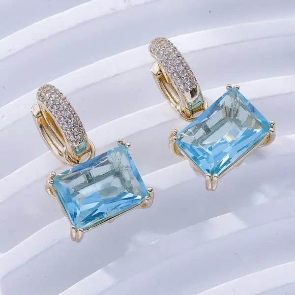 Wholesale 1 Pair Casual Sweet Korean Style Geometric Inlay Copper Zircon Gold Plated Drop Earrings