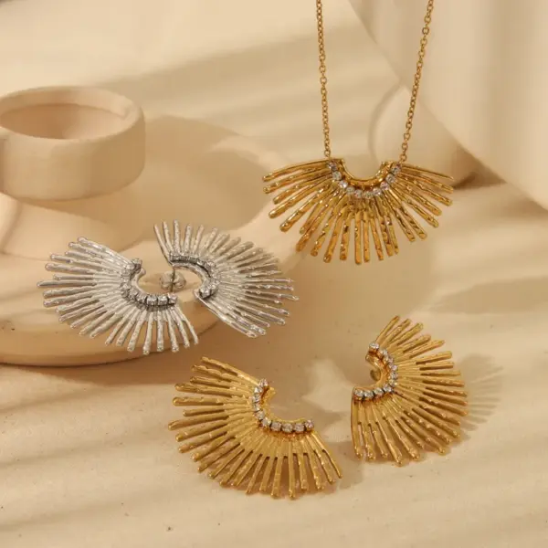 Wholesale Jewelry Retro Luxurious Classic Style Sun 304 Stainless Steel Zircon 18K Gold Plated Plating Inlay Earrings Necklace