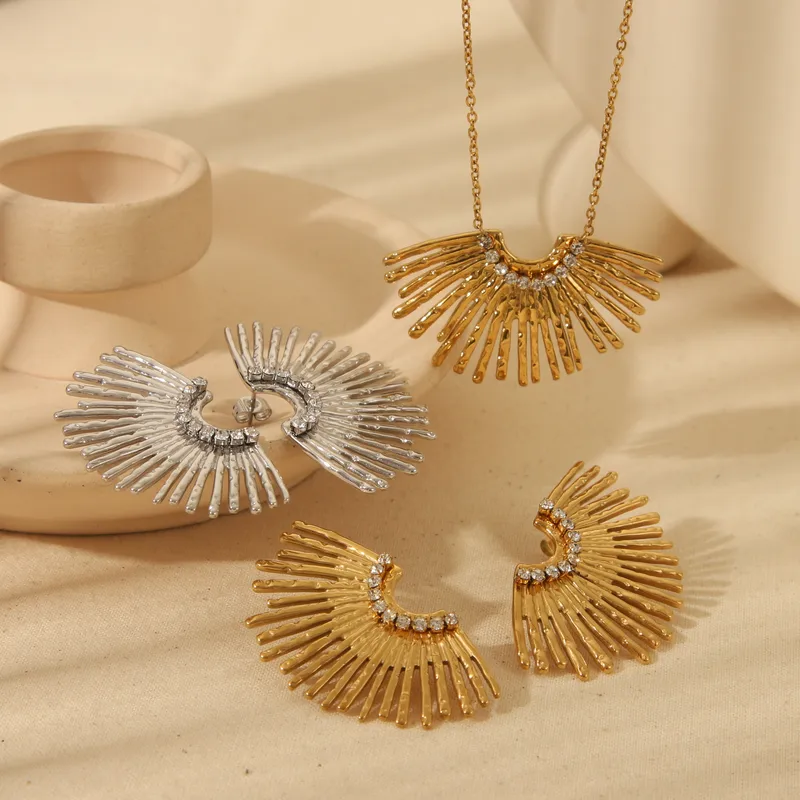 Wholesale Jewelry Retro Luxurious Classic Style Sun 304 Stainless Steel Zircon 18K Gold Plated Plating Inlay Earrings Necklace