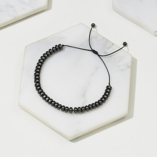 Wholesale Simple Temperament Versatile Geometric Bracelet Creative Love Flat Beads Black Gallstone Hand-Woven Adjustable Bracelet