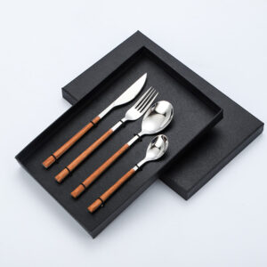 FMW natural color-black box set of four