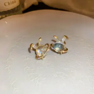 91# Silver Needle-Golden Rabbit