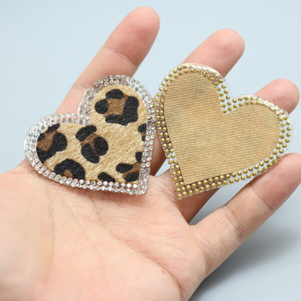 Wholesale Love Leopard Rhinestone Patch Cloth Sticker Adhesive illing Heart-shaped DIY Clothing Bag Shoes and Socks Repair Decoration awing