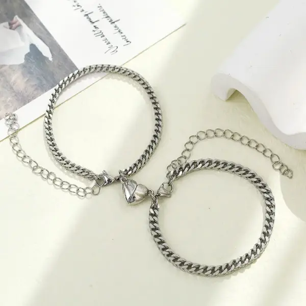 Wholesale Simple Style Heart 304 Stainless Steel No Inlaid Bracelets In Bulk