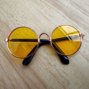 8CM / Gold framed dark yellow piece