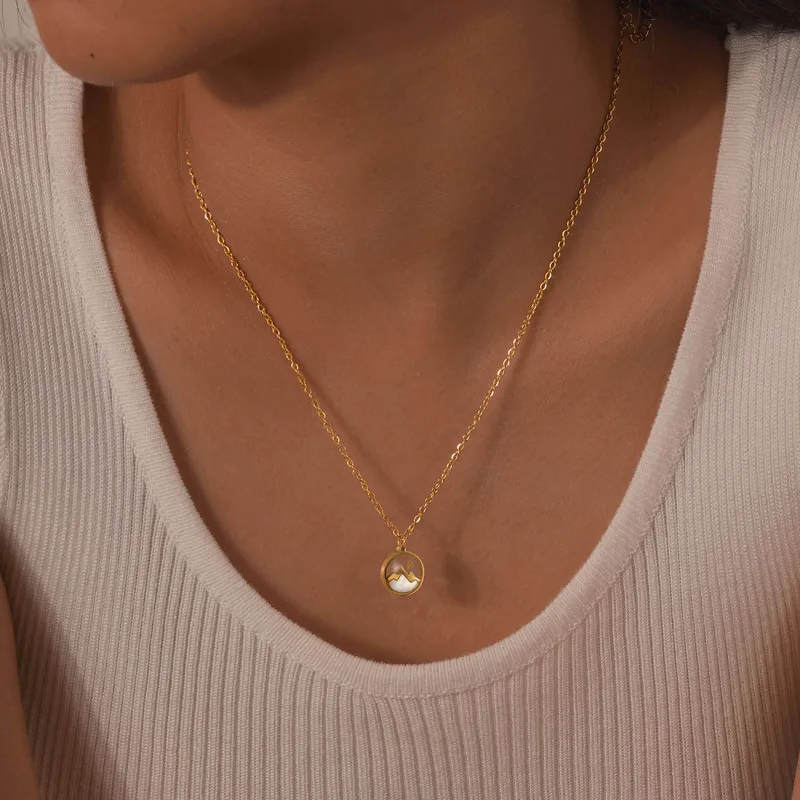 Wholesale PVD Coated Real Gold Plated 18K Gold Mountain 201 Stainless Steel Elegant Simple Style Streetwear Waterproof Non Tarnish 201 Stainless Steel