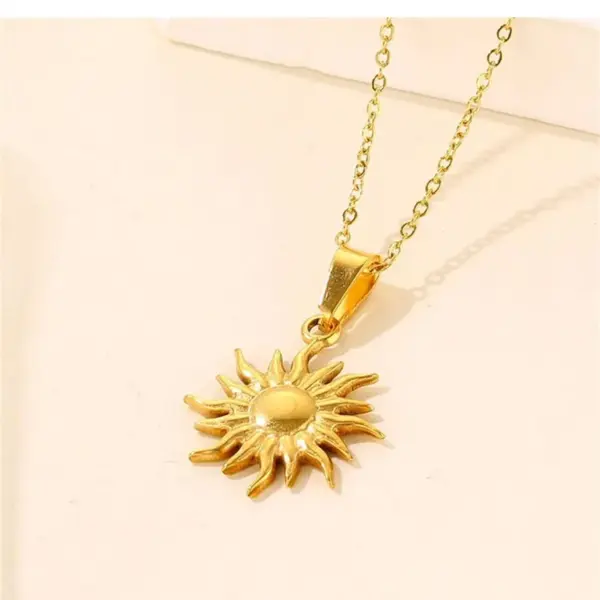 Wholesale 201 Stainless Steel 304 Stainless Steel Ferroalloy Sun Electroplating Vacuum Plating Real Gold Plated Vintage Style Simple Style Classic Style Waterproof Non Tarnish Plating Gold Pendant Necklace