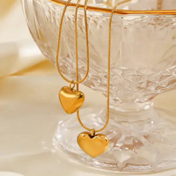 304 Stainless Steel 18K Gold Plated Simple Style Heart Shape Pendant Necklace