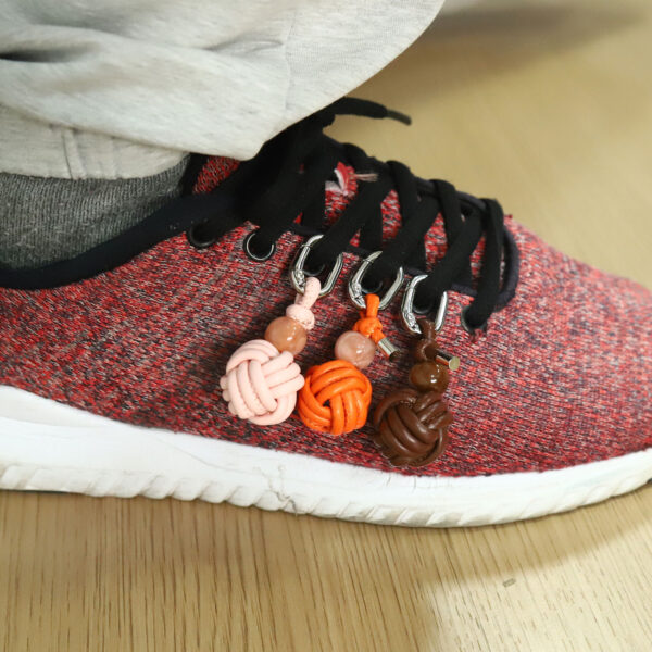 Wholesale Miu Fashion Pure Hand-woven PU Ball Keychain Pendant DIY Bag Hanging Shoes Hanging Buckle Shoes Accessories