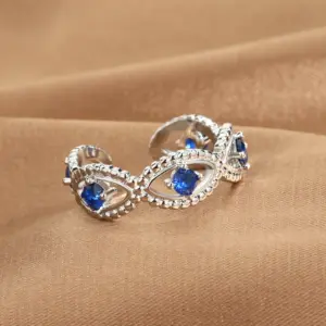 Q-J076 White Gold Color / Adjustable Opening