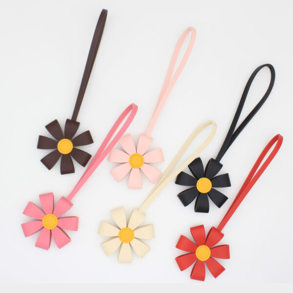 Wholesale Premium PU leather 3D multi-petal flower bag charm keychain ornament