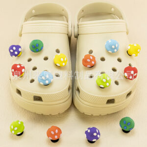 Wholesale Cross-Border Hot Selling Garden Shoes Cartoon Mushroom 3D Shoe Buckle Decorative Accessories Clogs Flower Shoes Accessories in Stock