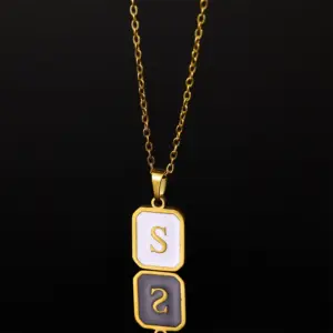 Gold / Letter S