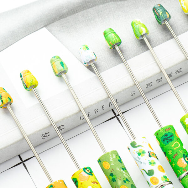 oly-22d4653ee4b4cf6b53e13f866bee2f64 Wholesale New diy plastic beaded pen creative four-leaf clover series beaded ballpoint pen in stock wholesale printed beaded pen