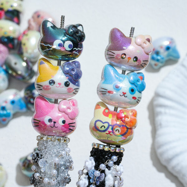 Wholesale 10pcs Cartoon Cat Acrylic Beads