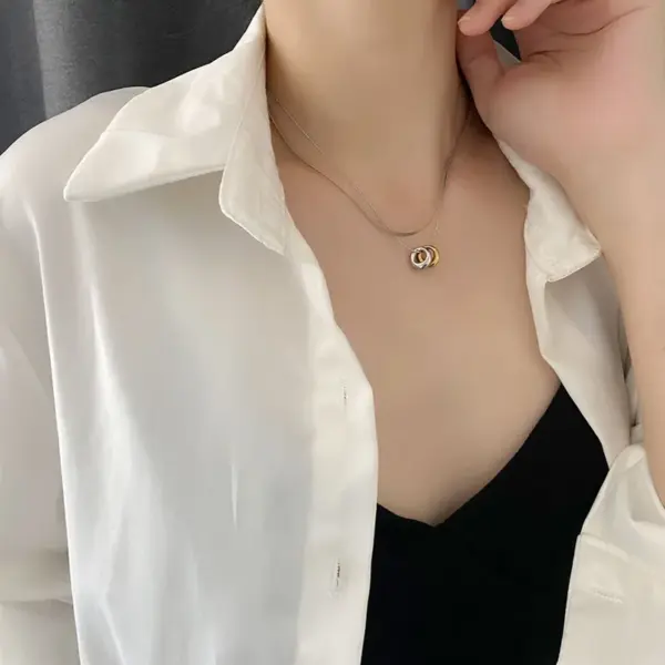 Vacuum Plating Real Gold Plated 18K Silver Round 304 Stainless Steel Simple Style Waterproof Non Tarnish Titanium Pendant Necklace