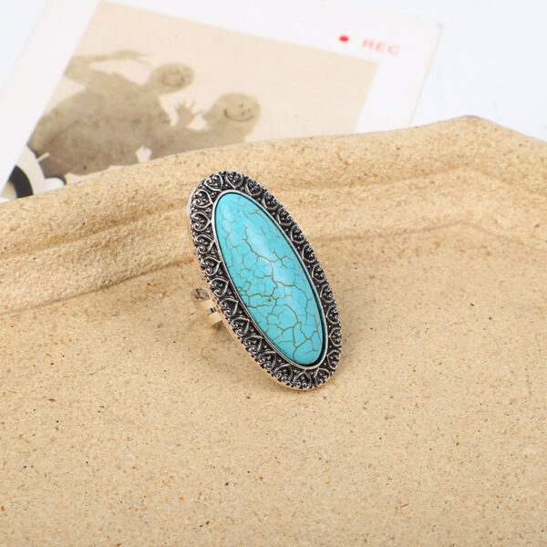 Wholesale New Simple Fashion Horse Eye Diamond Court Crown Pattern Turquoise Ring Turquoise Ring