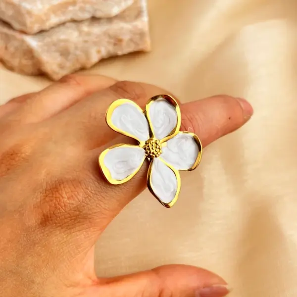 PVD Coated Real Gold Plated 18K Gold Flower 304 Stainless Steel Casual Retro Simple Style Waterproof Non Tarnish Open Rings