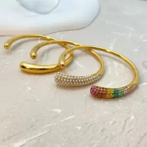 Glossy Bracelet / Steel Color