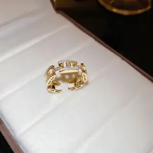 37# Open Ring-Gold Letter H (Real Gold Plating)