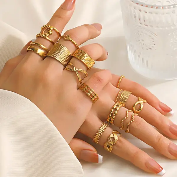 Wholesale PVD Coated 18K Gold Plated Geometric 304 Stainless Steel Simple Style Waterproof Non Tarnish Rings