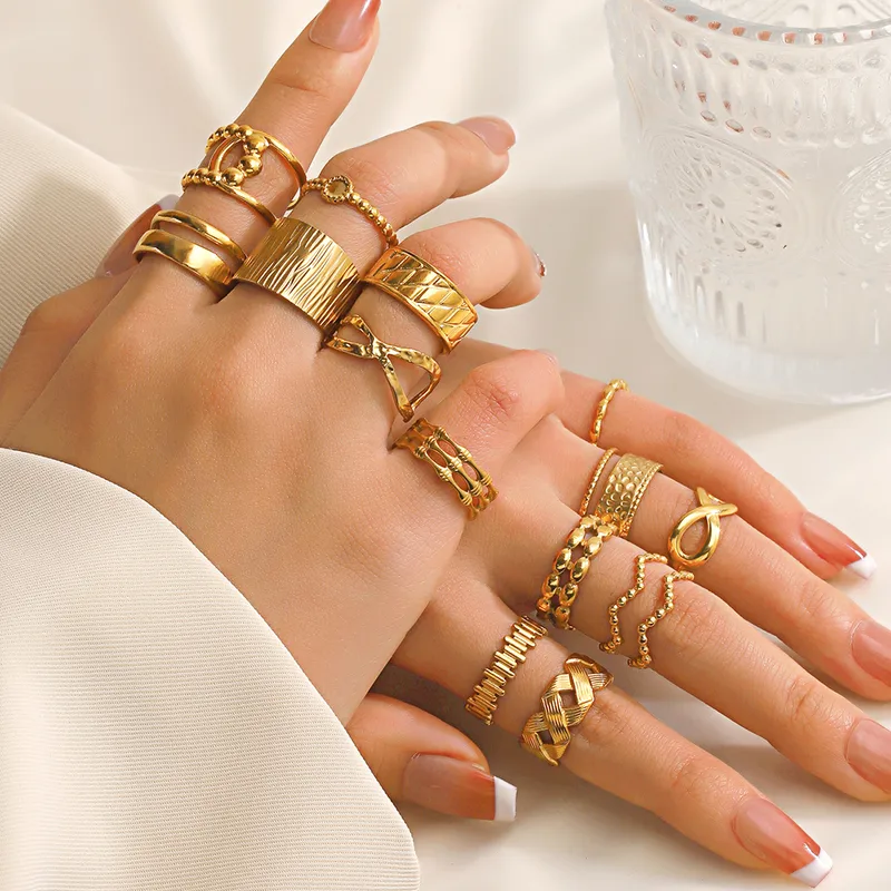 Wholesale PVD Coated 18K Gold Plated Geometric 304 Stainless Steel Simple Style Waterproof Non Tarnish Rings