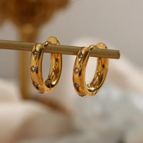 PVD Coated Real Gold Plated 18K Gold Star 304 Stainless Steel Simple Style Waterproof Non Tarnish Earrings