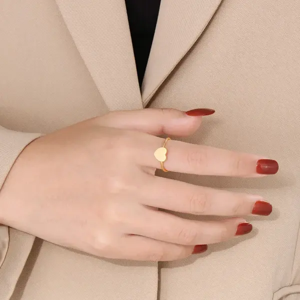 PVD Coated 18K Gold Plated Rose Gold Plated Heart Shape Titanium Steel Simple Style Waterproof Non Tarnish Rings