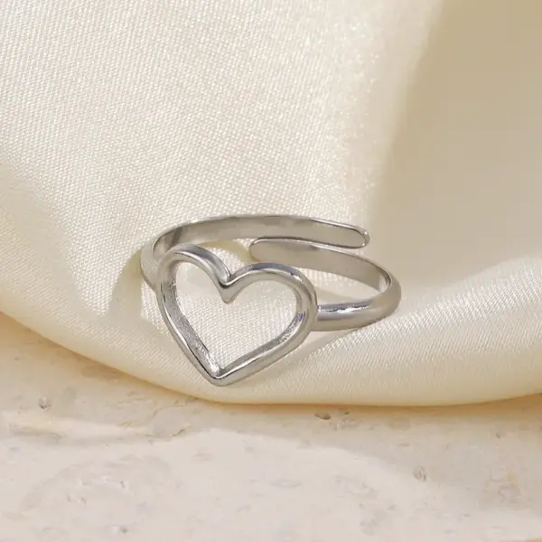 Wholesale PVD Coated 18K Gold Plated Heart Shape 304 Stainless Steel IG Style Waterproof Non Tarnish Rings