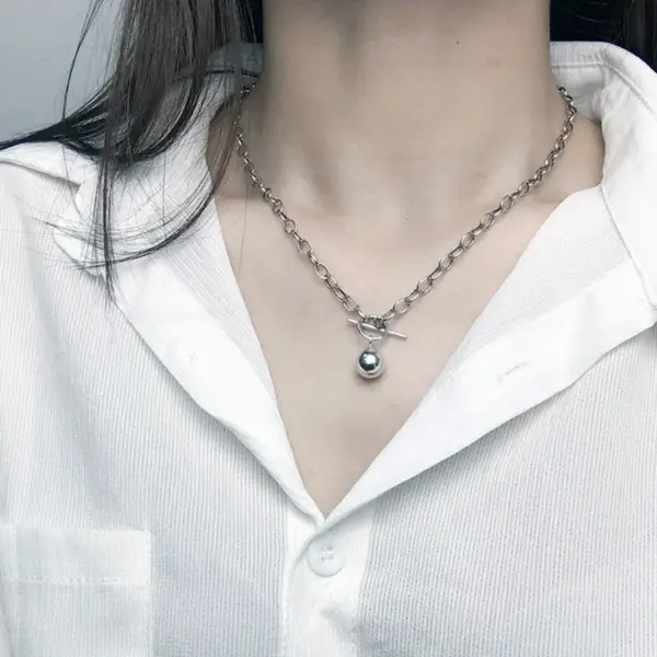 Wholesale Water Plating Gold Plated Silver Letter Moon Butterfly Alloy Romantic Simple Style 201 Stainless Steel Necklace