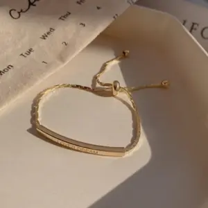 S065 Gold-Letter bracelet