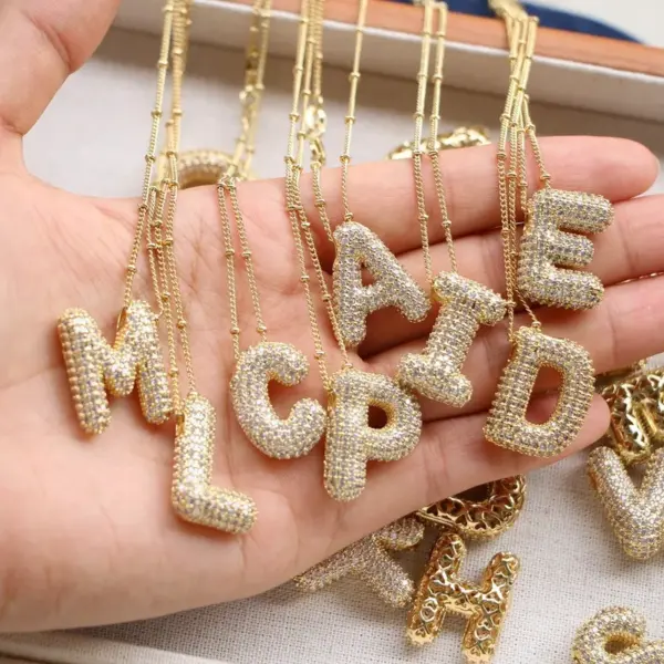 26 English Letters Pendant Necklace Copper Micro Inlaid Zircon Balloon Letter Collarbone Necklace